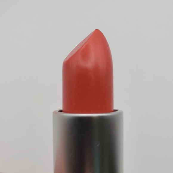 Mac Cosmetics Amplified Creme Lipstick in 120 Vegas Volt - Picture 5 of 8